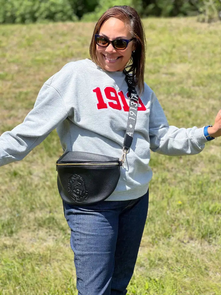 [ Pre-Order: Will Ship By September 30 2024 ] Delta Sigma Theta Oversized Fanny Bag Black Purses